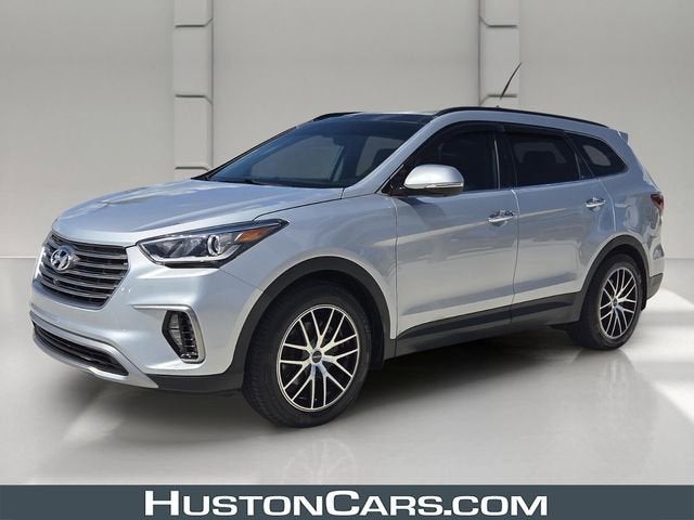 2017 Hyundai Santa Fe SE Ultimate in Silver — front three-quarter view