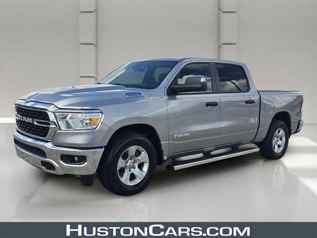 2024 RAM 1500 Big Horn 4x2 Crew Cab 5'7" Box in Billet Silver Metallic Clearcoat — front three-quarter view